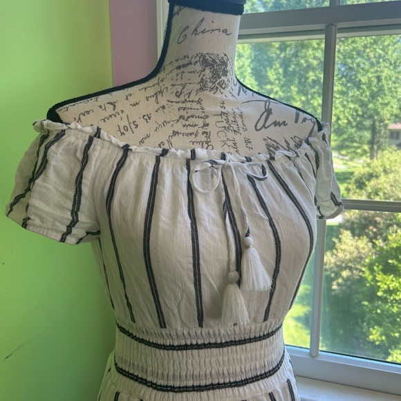 American Eagle | White Striped Dress - Picture 2 of 6